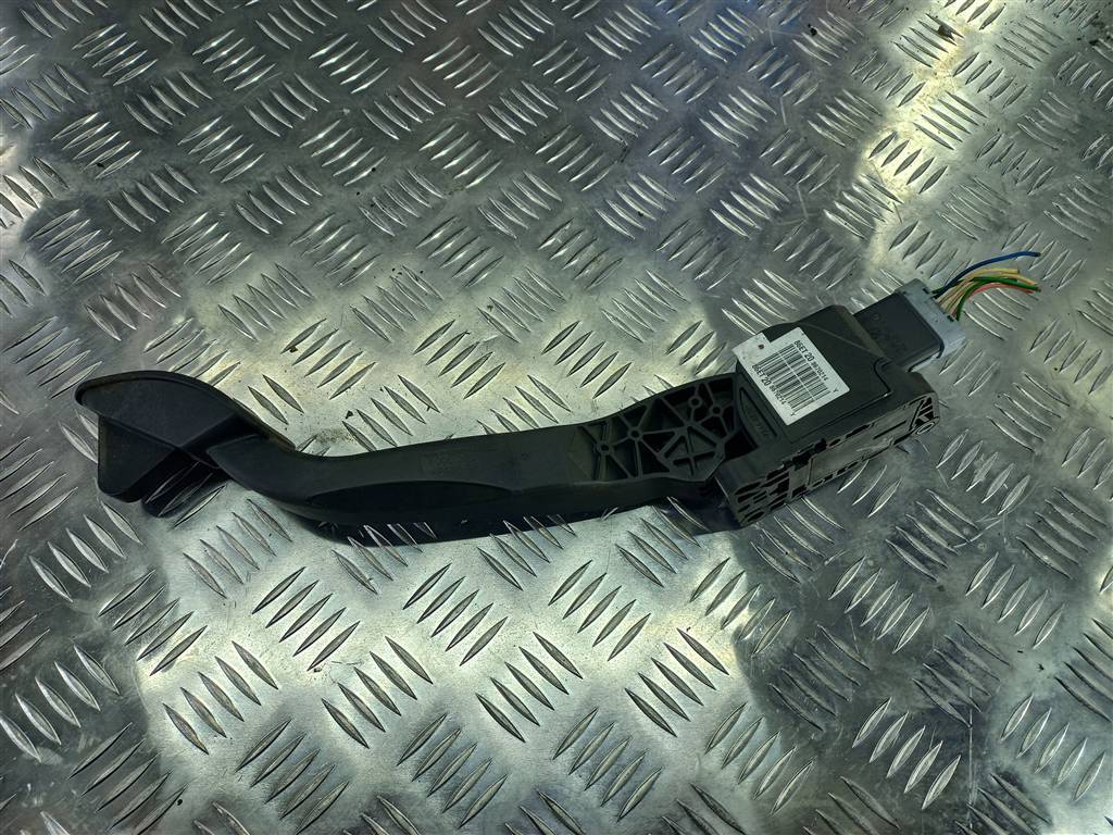 педаль газа Peugeot Partner  1601EE, 980 рублей, Москва