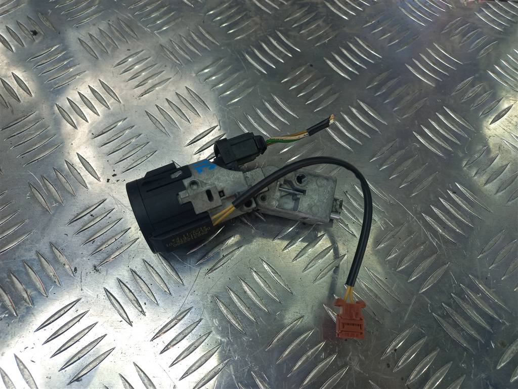 замок зажигания Peugeot Partner  4162PT, 3279 рублей, Москва