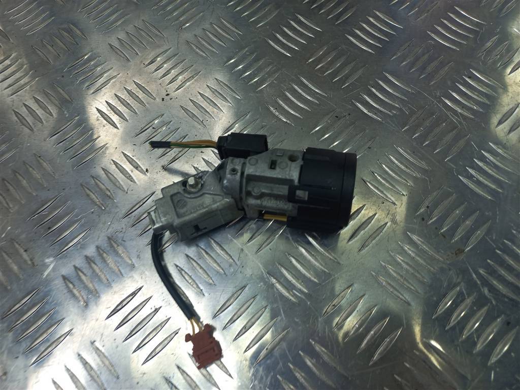 замок зажигания Peugeot Partner  4162PT, 3279 рублей, Москва