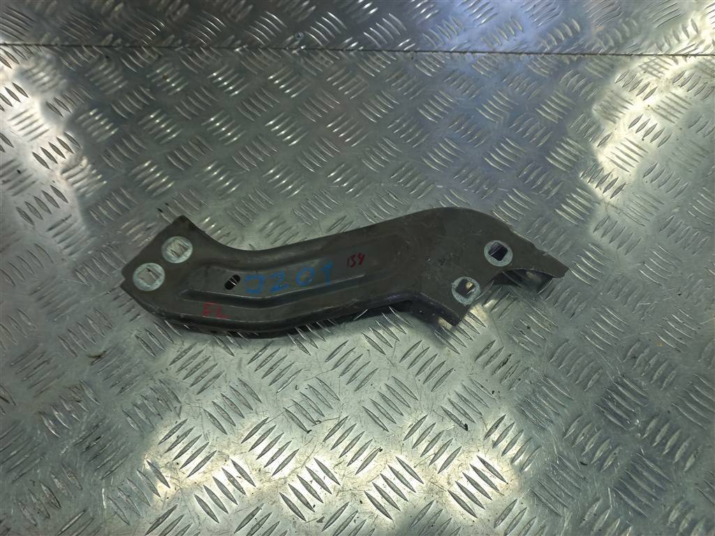 кронштейн фары Peugeot Partner  7212YP, 3279 рублей, Москва