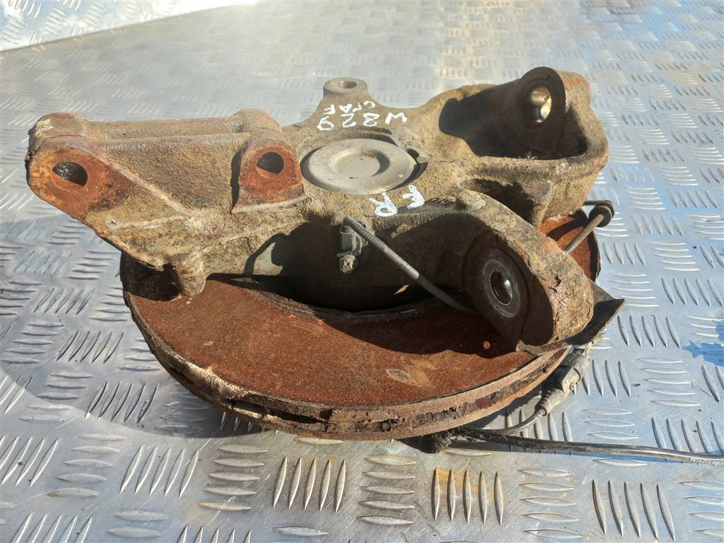 кулак Volkswagen Crafter  2E0407304M, 7880 рублей, Москва