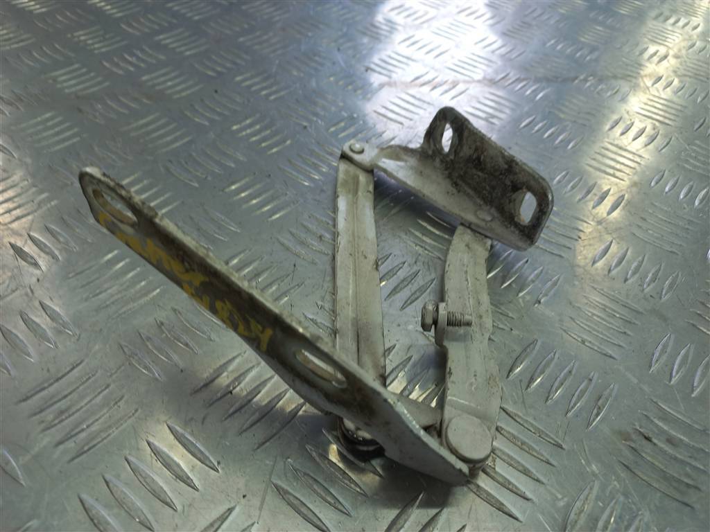 петля капота Volkswagen Crafter  2E0823301, 1550 рублей, Москва