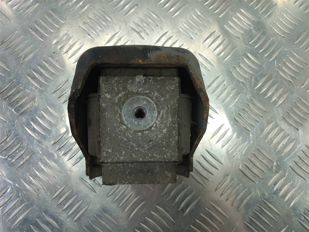 подушка двигателя (опора двс) Volkswagen Crafter  2E0199379K, 3279 рублей, Москва