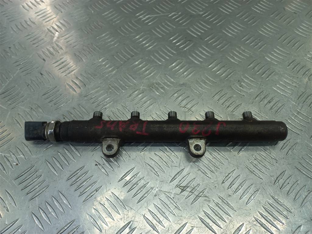 рампа топливная FORD Transit  1717578, 4430 рублей, Москва