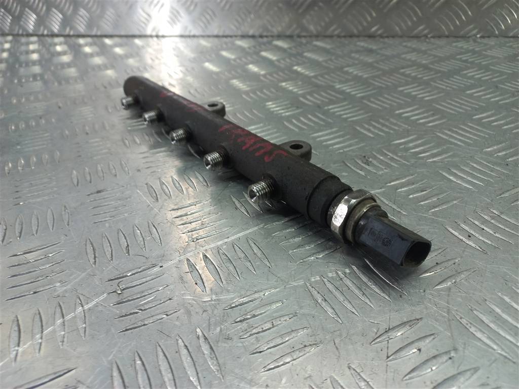 рампа топливная FORD Transit  1717578, 4430 рублей, Москва