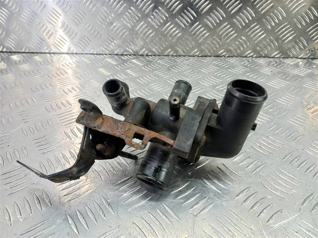 корпус термостата FORD Transit  1731782, 3850 рублей, Москва