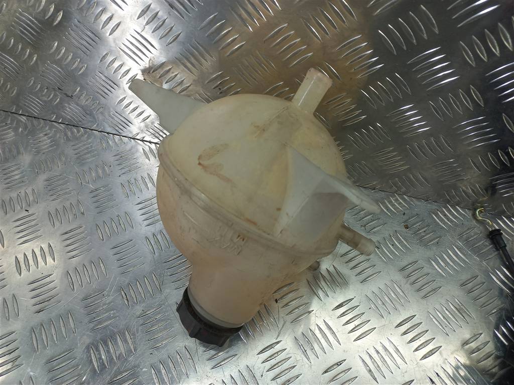 бачок расширительный FORD Transit  2036675, 2700 рублей, Москва