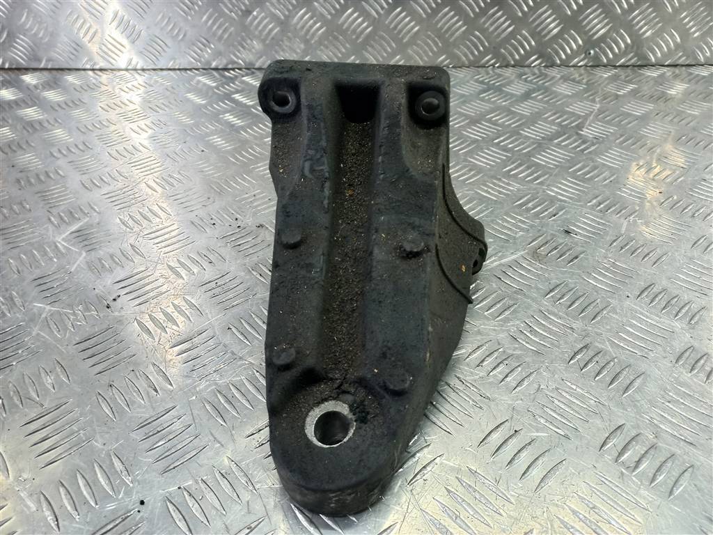кронштейн двигателя (двс) FORD Transit  1818056, 2700 рублей, Москва