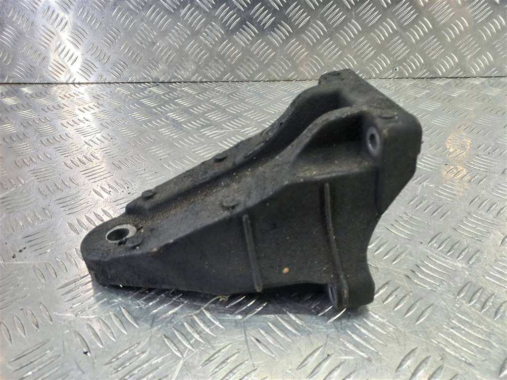 кронштейн двигателя (двс) FORD Transit  1818056, 2700 рублей, Москва