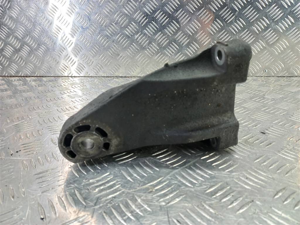 кронштейн двигателя (двс) FORD Transit  1818056, 2700 рублей, Москва