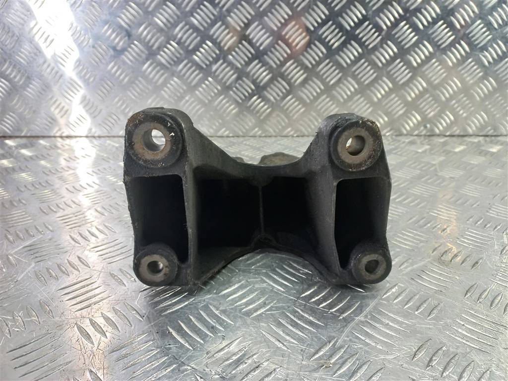 кронштейн двигателя (двс) FORD Transit  1818056, 2700 рублей, Москва