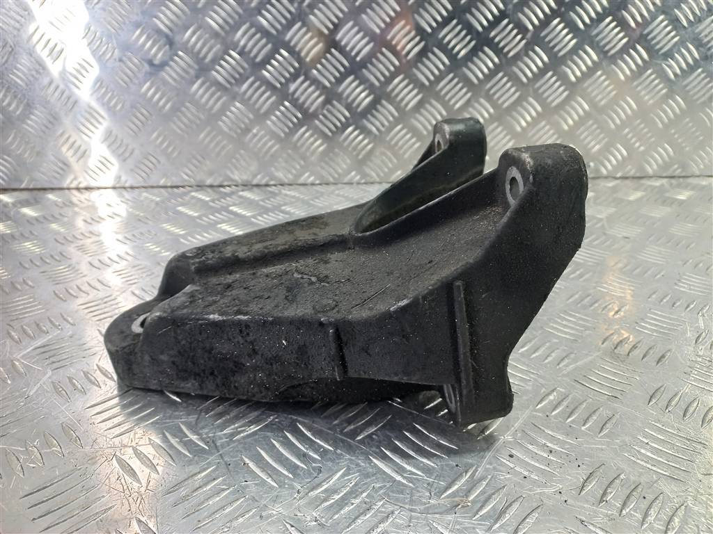 кронштейн двигателя (двс) FORD Transit  1818056, 2700 рублей, Москва