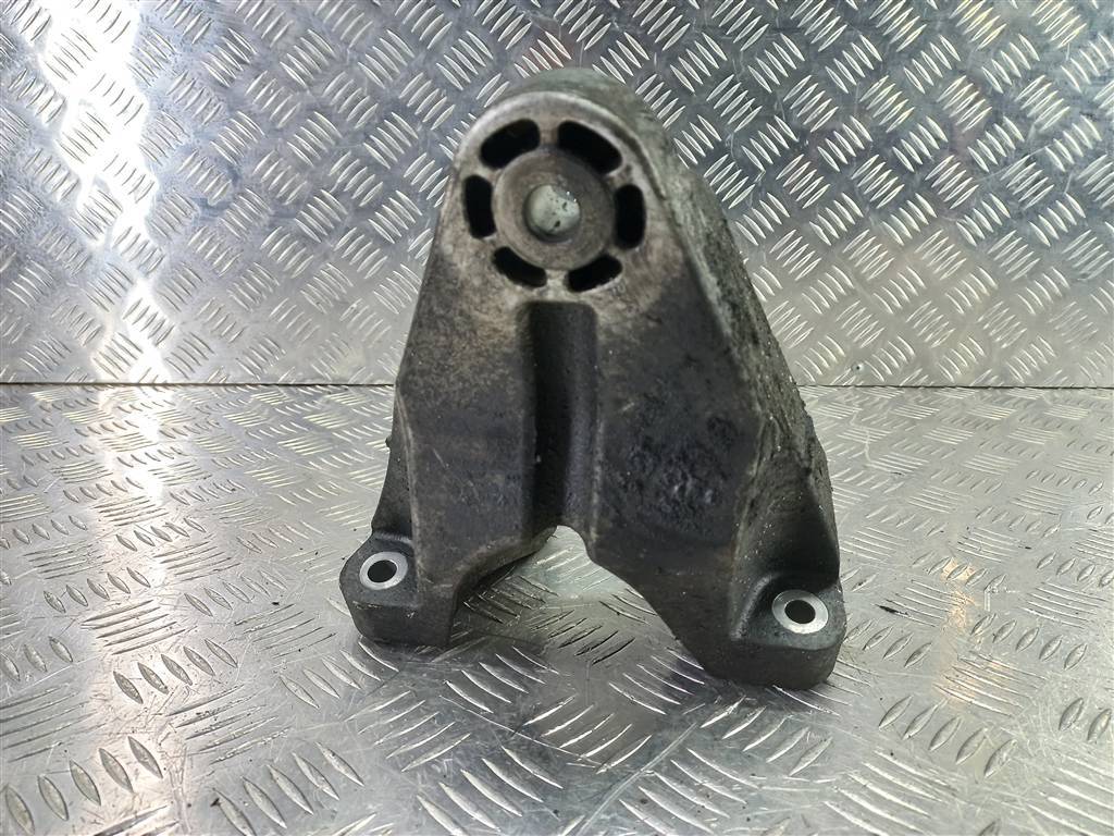 кронштейн двигателя (двс) FORD Transit  1818056, 2700 рублей, Москва