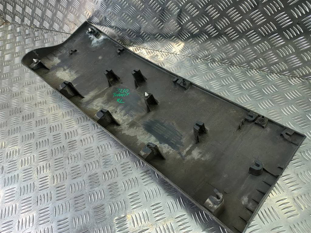 накладка двери распашной FORD Transit  1874803, 6150 рублей, Москва