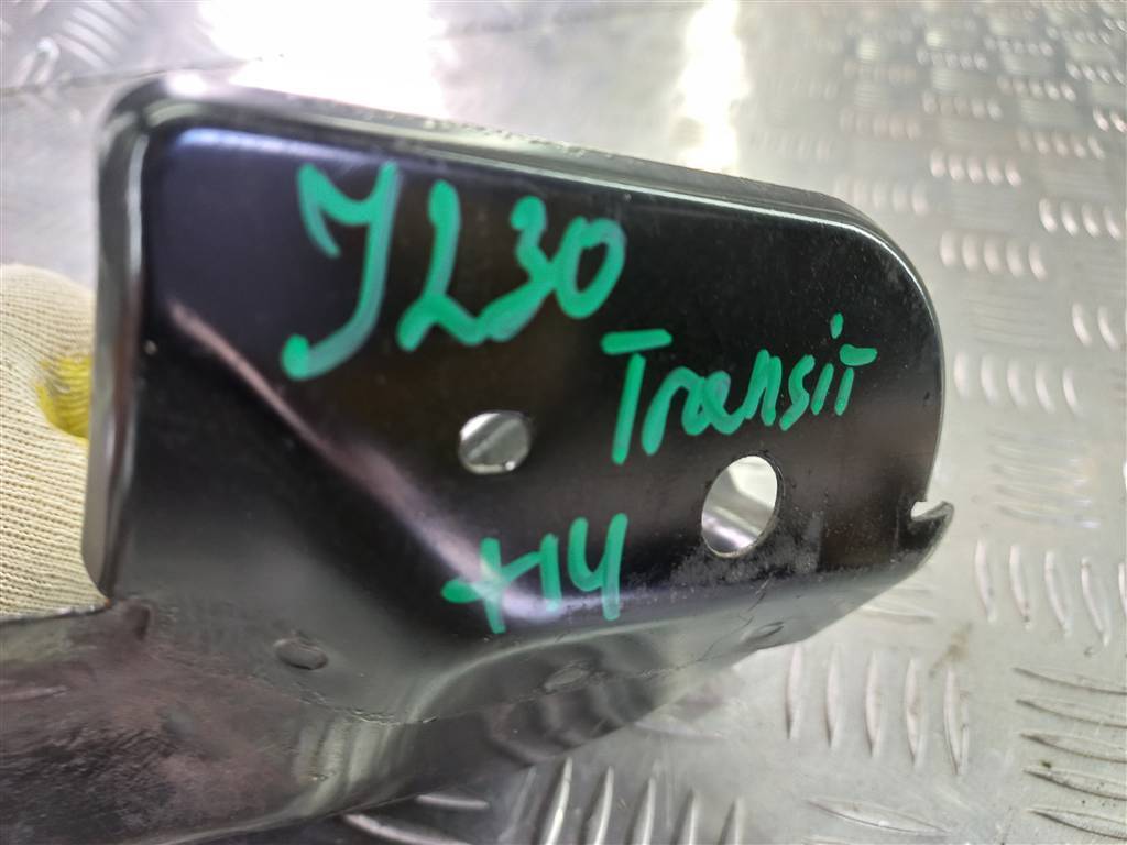 кронштейн замка капота FORD Transit  1851840, 2470 рублей, Москва