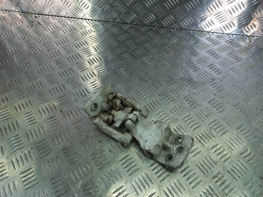 петля двери распашной FORD Transit  1883877, 5580 рублей, Москва