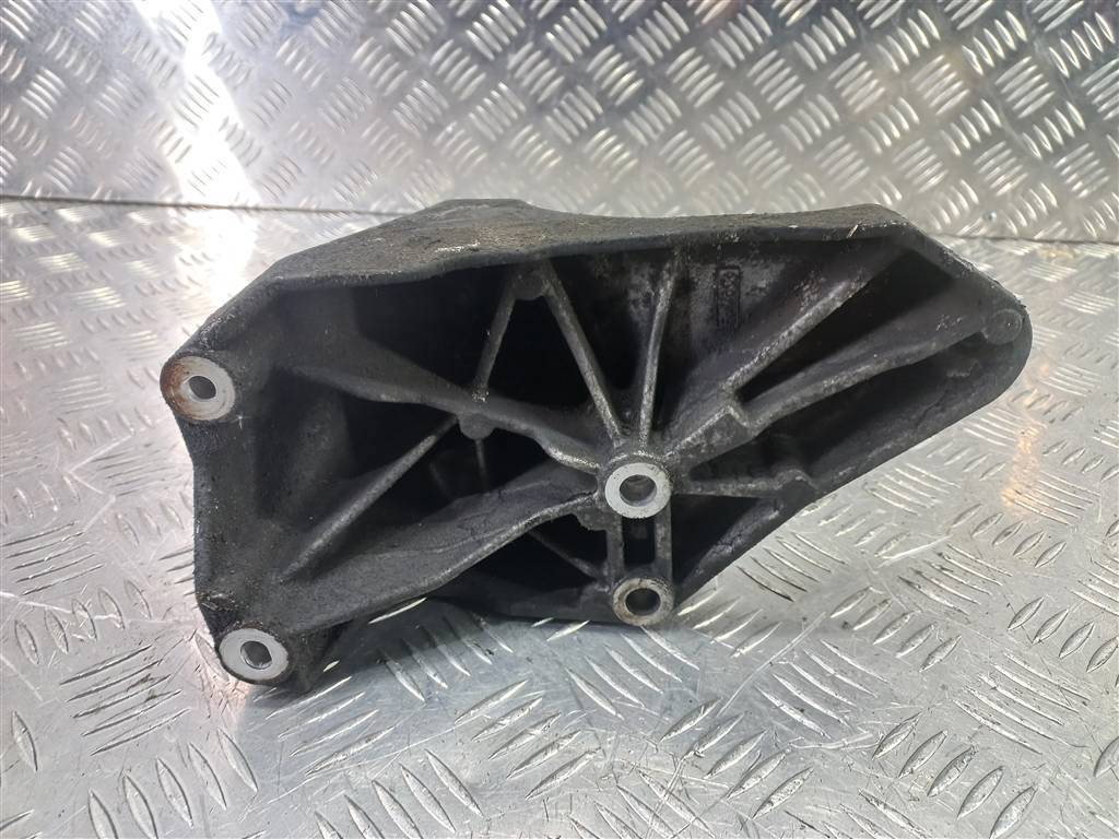 кронштейн генератора FORD Transit  1751163, 980 рублей, Москва