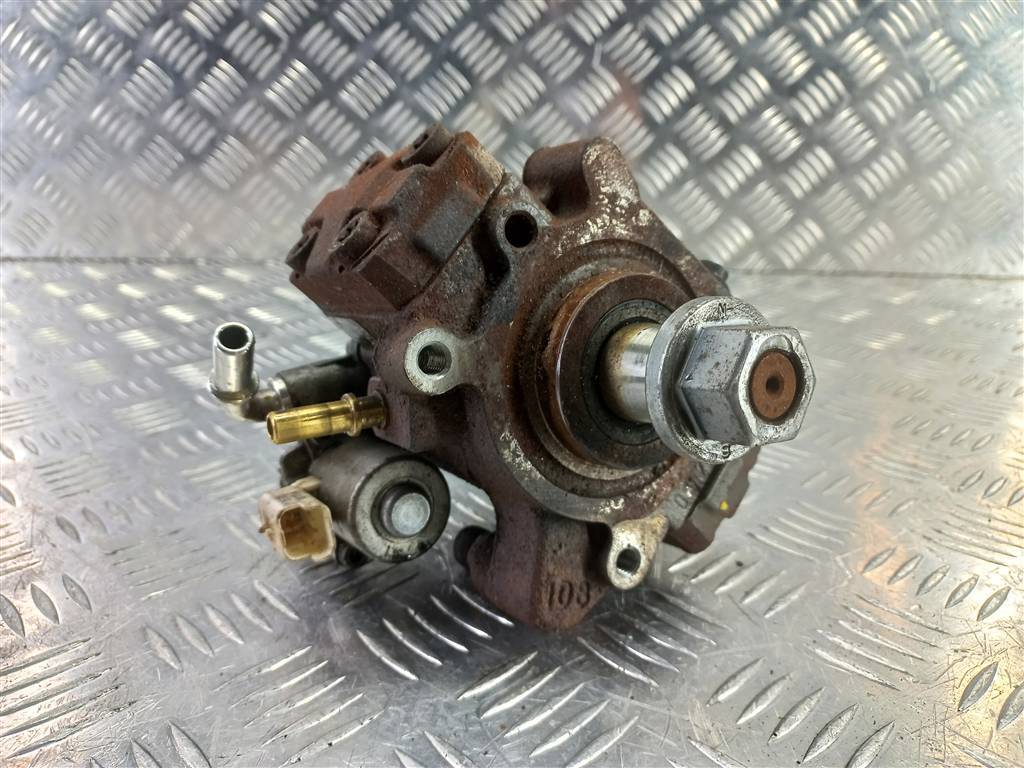 насос топливный тнвд FORD Tourneo Connect  1720038, 6609 рублей, Москва