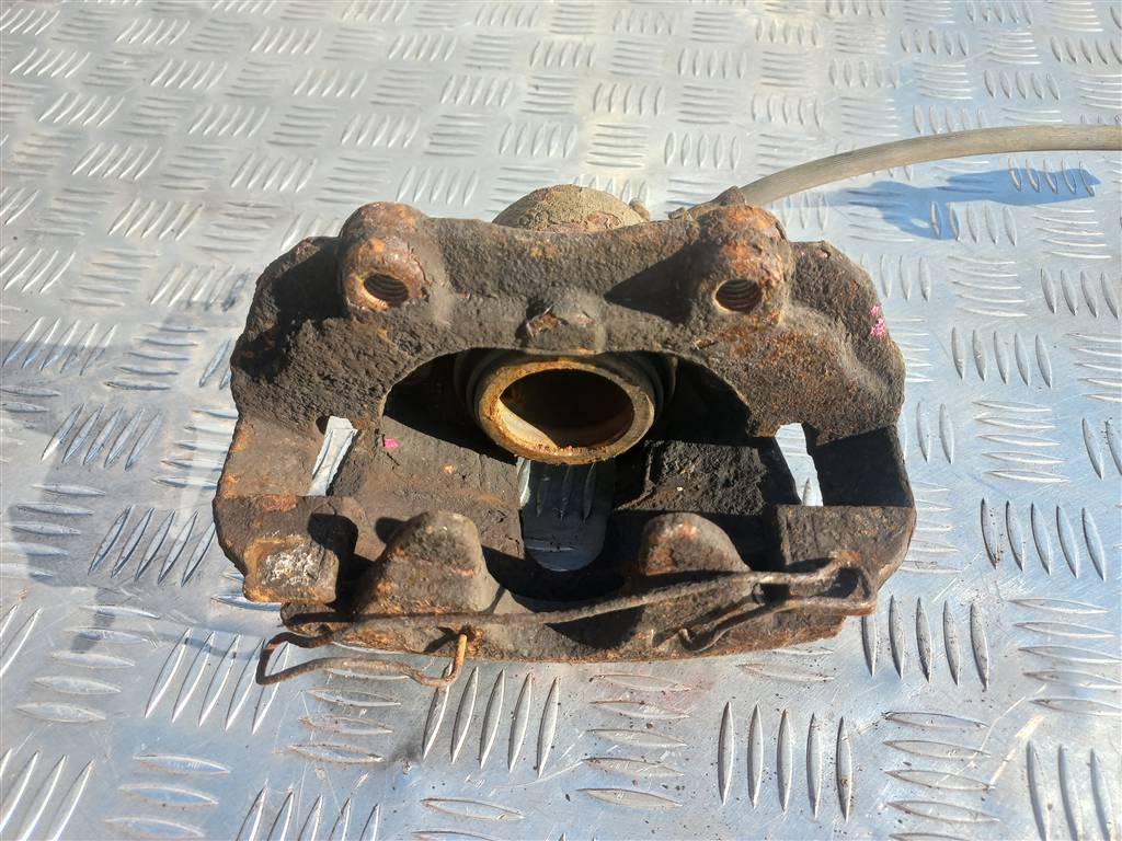 суппорт FORD Tourneo Connect  1682875, 1780 рублей, Москва