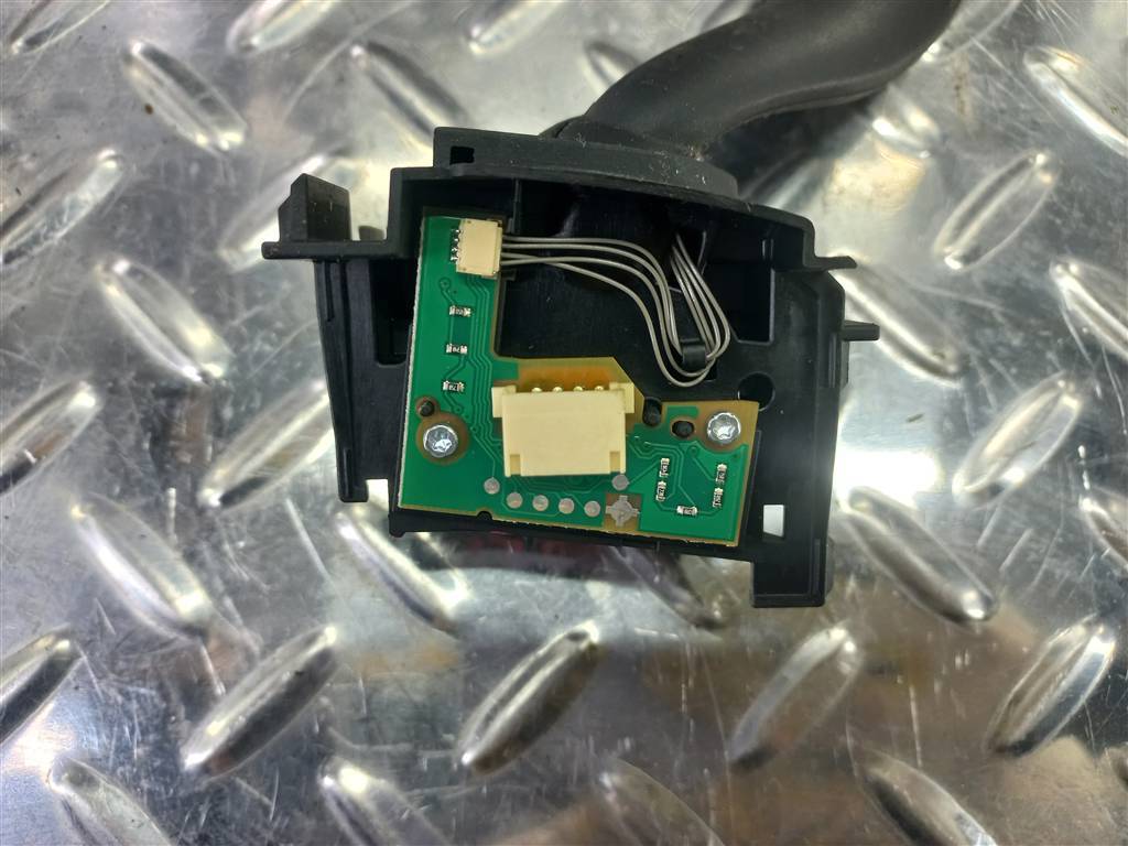 переключатель подрулевой FORD Tourneo Connect  1850423, 3279 рублей, Москва