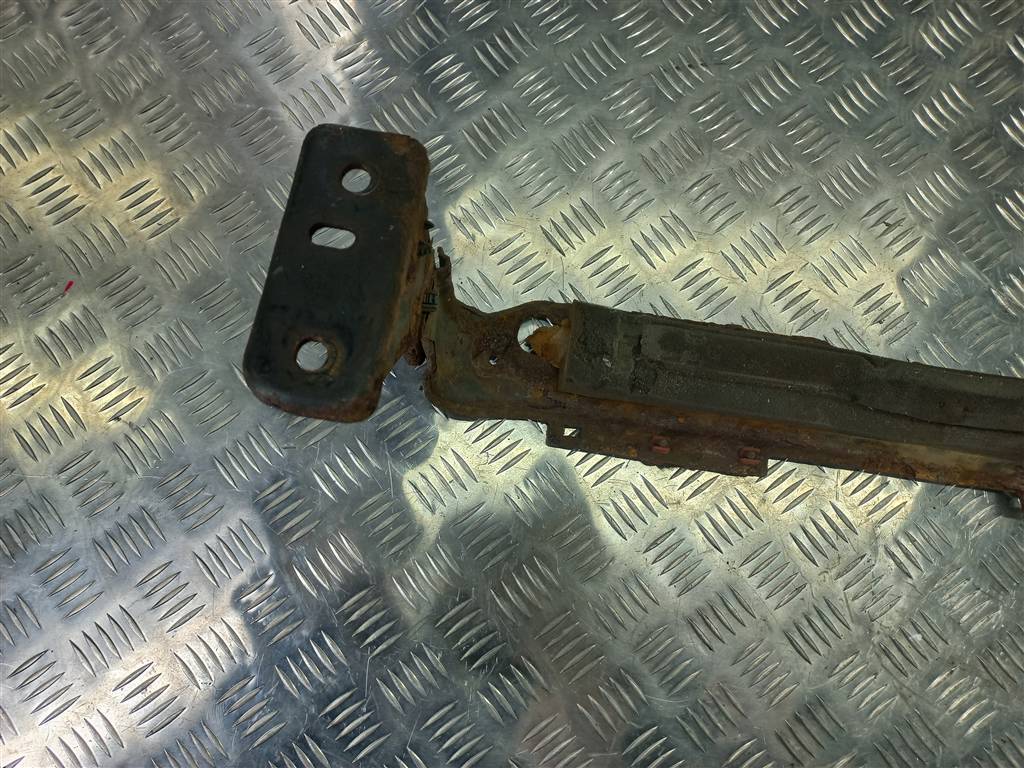 опора радиаторов FORD Tourneo Connect  2268709, 2700 рублей, Москва