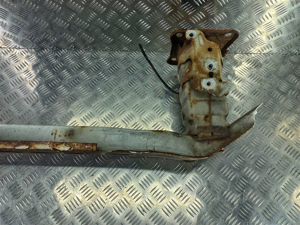 усилитель бампера FORD Tourneo Connect  2004309, 6150 рублей, Москва