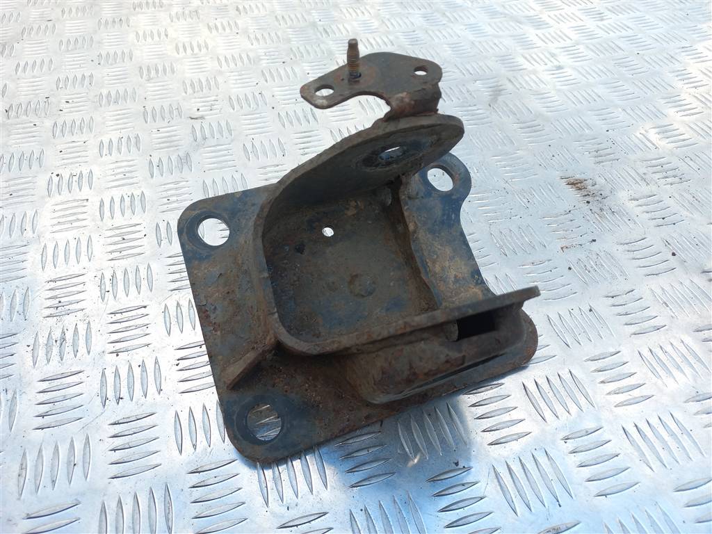 кронштейн балки FORD Tourneo Connect  1893098, 7300 рублей, Москва