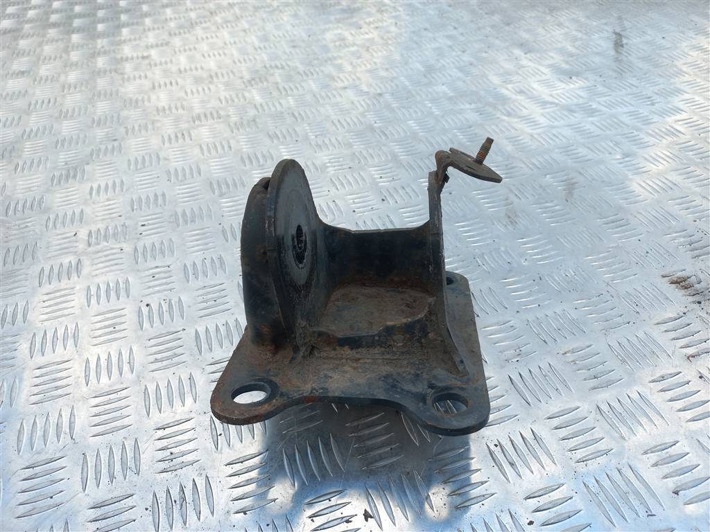 кронштейн балки FORD Tourneo Connect  1893098, 7300 рублей, Москва