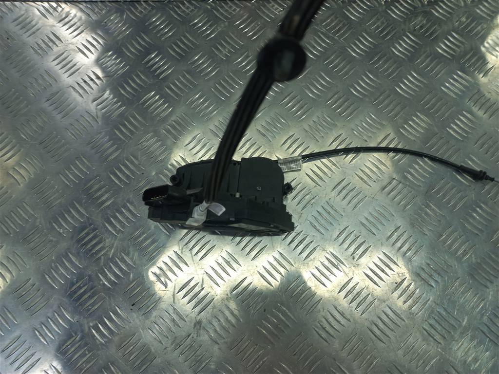 замок двери FORD Tourneo Connect  2048284, 2700 рублей, Москва