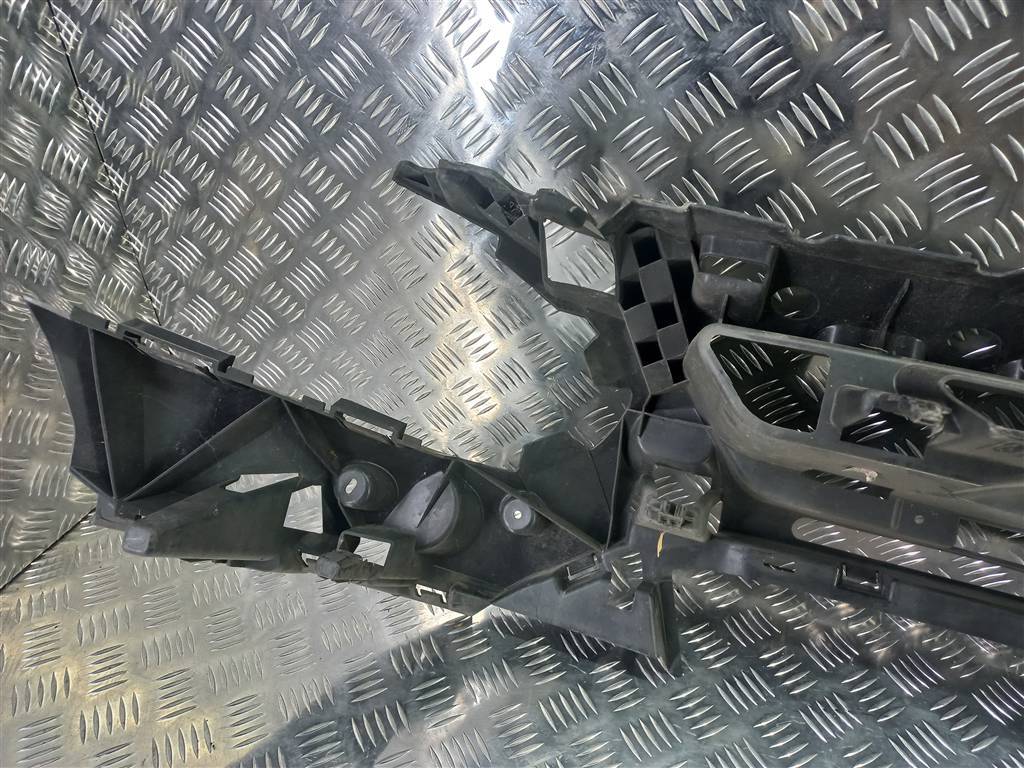 кронштейн бампера FORD Tourneo Connect  2102683, 13050 рублей, Москва