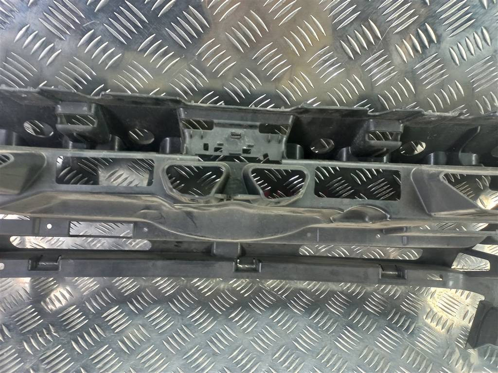 кронштейн бампера FORD Tourneo Connect  2102683, 13050 рублей, Москва