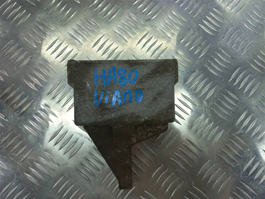 кронштейн редуктора заднего моста MERCEDES-BENZ Vito  A6393500372, 980 рублей, Москва