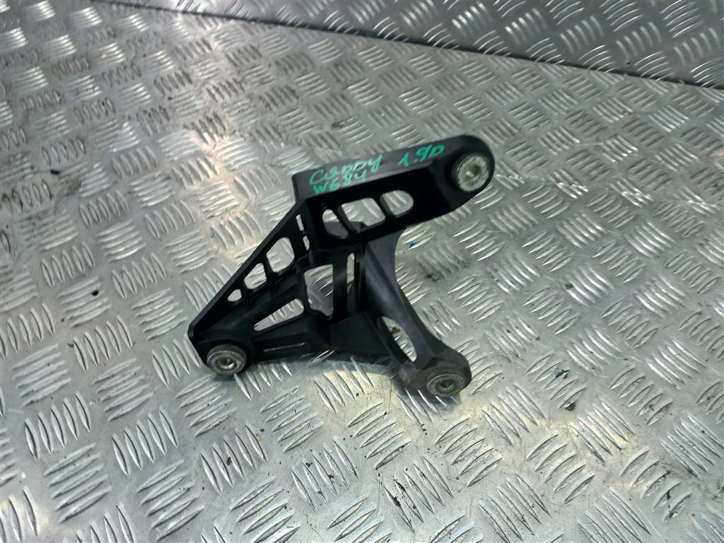 кронштейн тросов кпп Volkswagen Caddy  1K0711789G, 1550 рублей, Москва