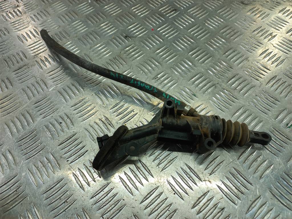 цилиндр сцепления FORD Transit  1828850, 2700 рублей, Москва