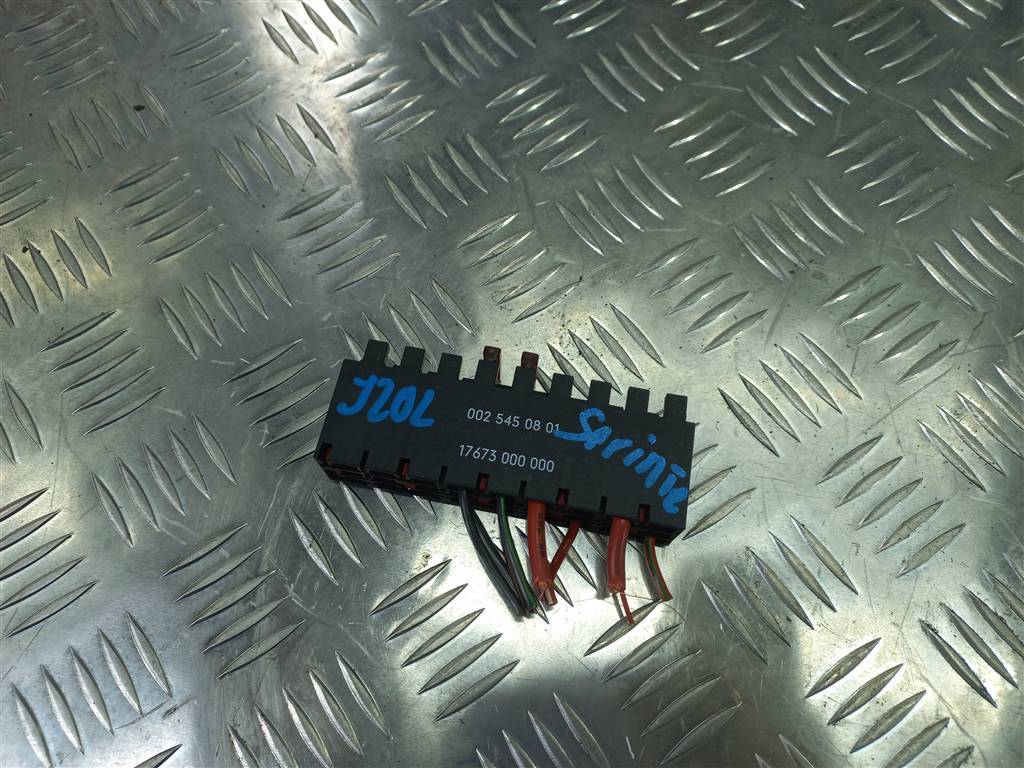 блок предохранителей MERCEDES-BENZ Sprinter  A0025450801, 980 рублей, Москва