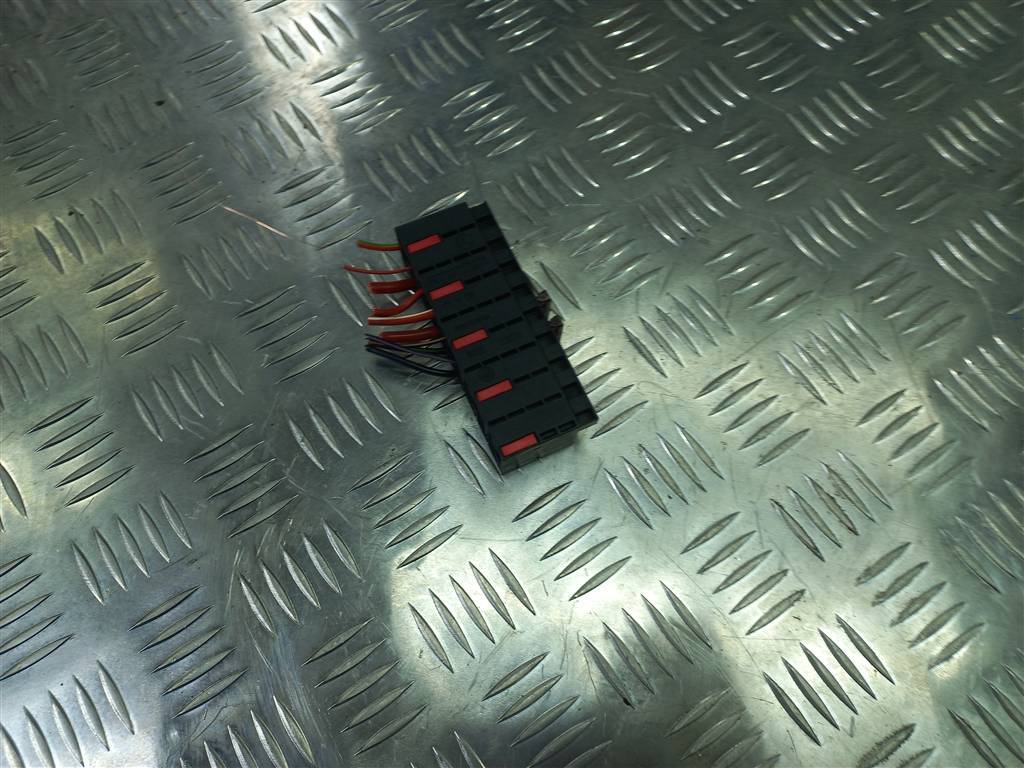 блок предохранителей MERCEDES-BENZ Sprinter  A0025450801, 980 рублей, Москва