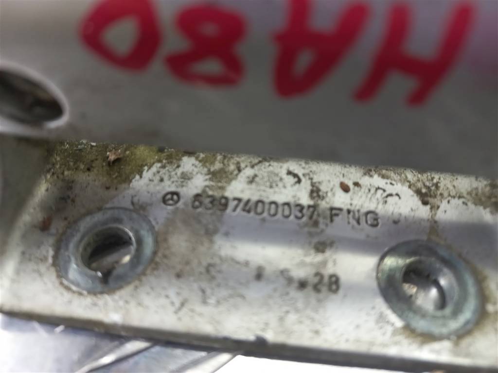петля крышки багажника MERCEDES-BENZ Vito  A6397400037, 980 рублей, Москва