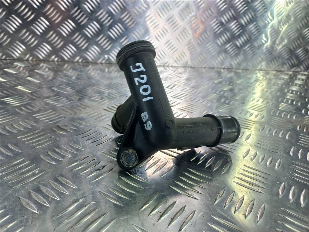 патрубок системы охлаждения (пластик) Peugeot Partner  1306J6, 2130 рублей, Москва