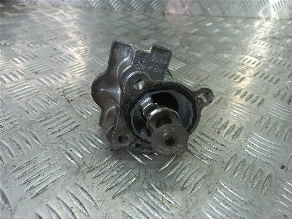 корпус термостата Iveco Daily  504387382, 860 рублей, Москва