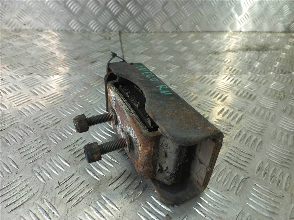 подушка двигателя (опора двс) Iveco Daily  504046292, 3279 рублей, Москва