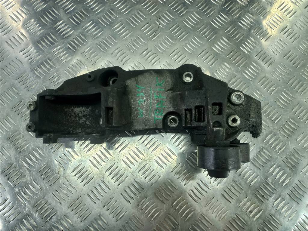 кронштейн генератора Renault Trafic  8200527320, 980 рублей, Москва