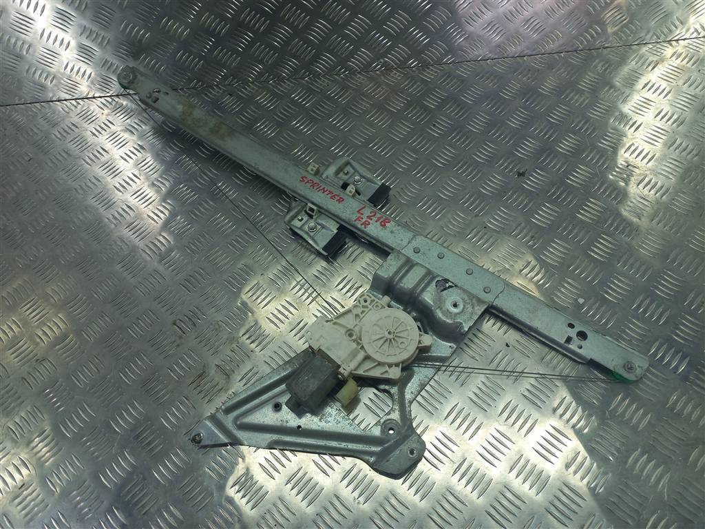 стеклоподъемник MERCEDES-BENZ Sprinter  A9067200146, 3279 рублей, Москва