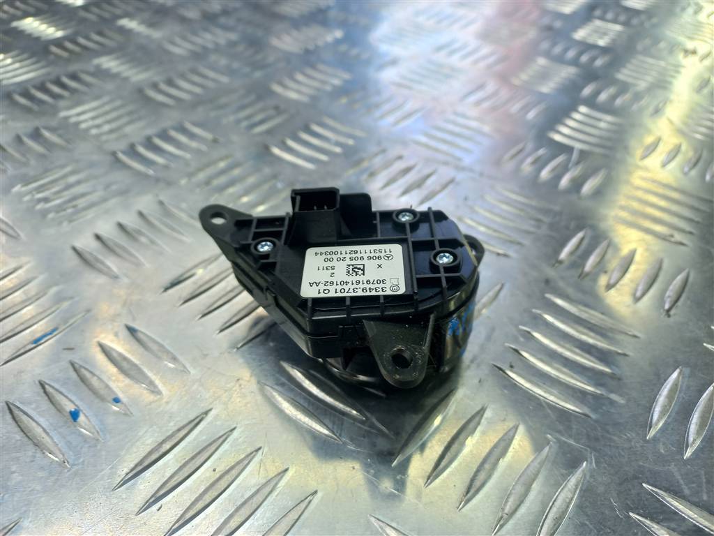 блок кнопок MERCEDES-BENZ Sprinter  A9069052000, 6150 рублей, Москва