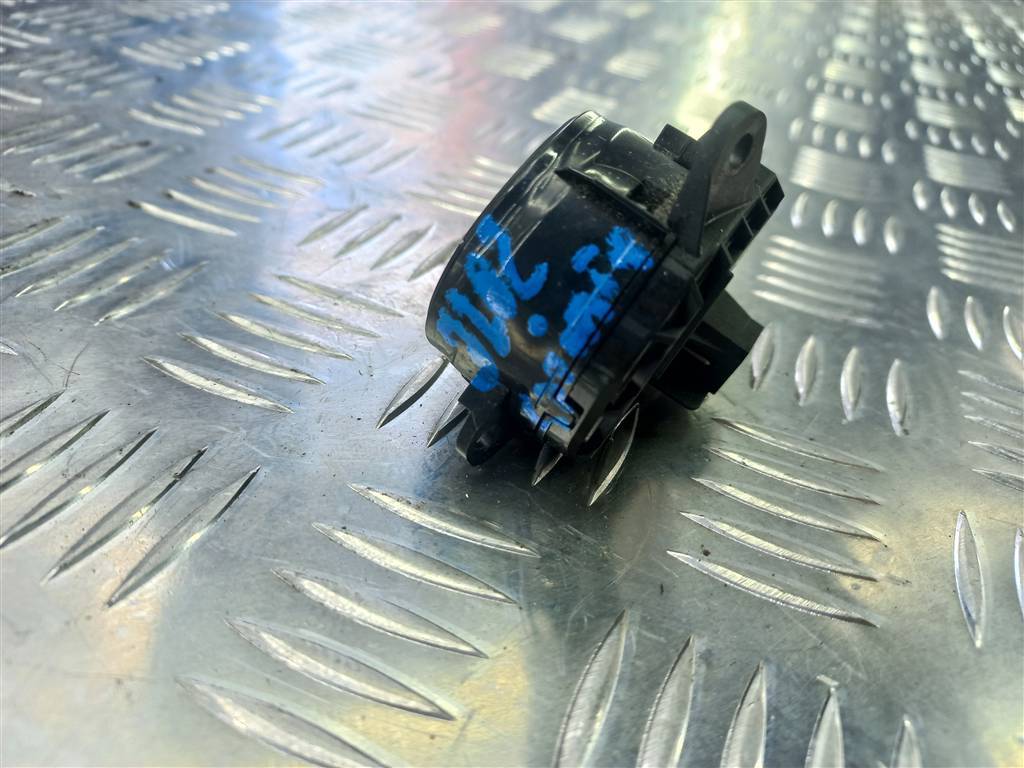 блок кнопок MERCEDES-BENZ Sprinter  A9069052000, 6150 рублей, Москва