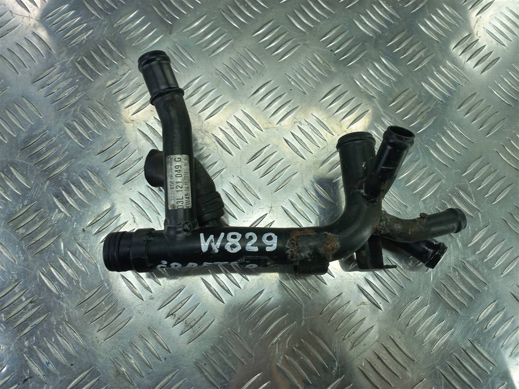 фланец системы охлаждения Volkswagen Crafter  03L121049G, 2700 рублей, Москва