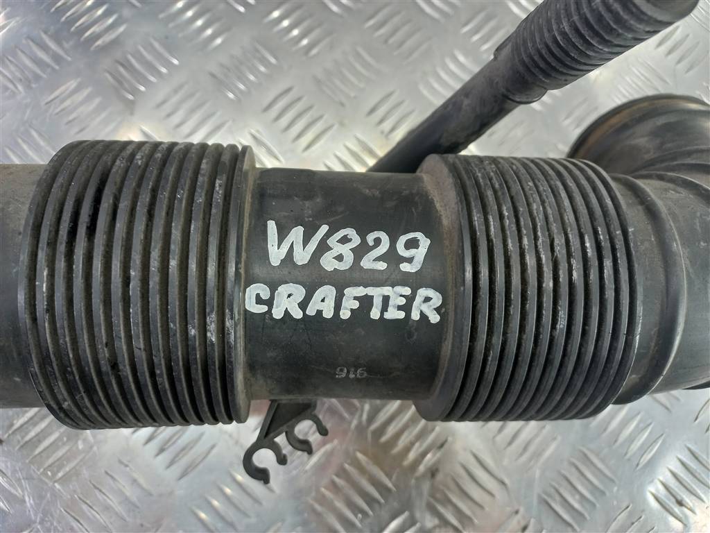 патрубок воздушный (пластик) Volkswagen Crafter  2E0129615K, 3279 рублей, Москва