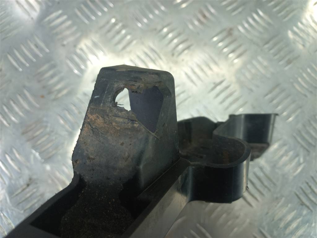 кронштейн бампера FORD Tourneo Connect  2076003, 3279 рублей, Москва