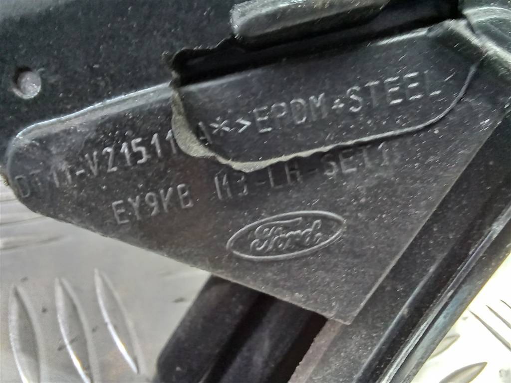 уплотнитель стекла FORD Tourneo Connect  2276942, 6150 рублей, Москва