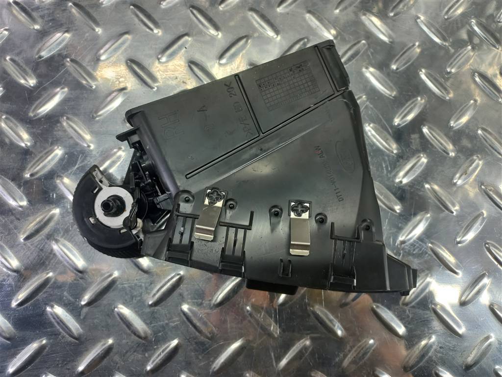 решетка воздуховода FORD Tourneo Connect  2045220, 860 рублей, Москва