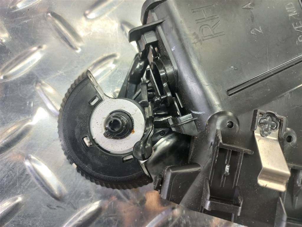 решетка воздуховода FORD Tourneo Connect  2045220, 860 рублей, Москва